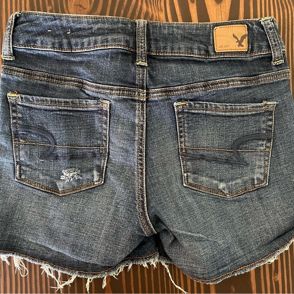 3/$30 American Eagle Shorts Size 0 - Picture 6 of 14